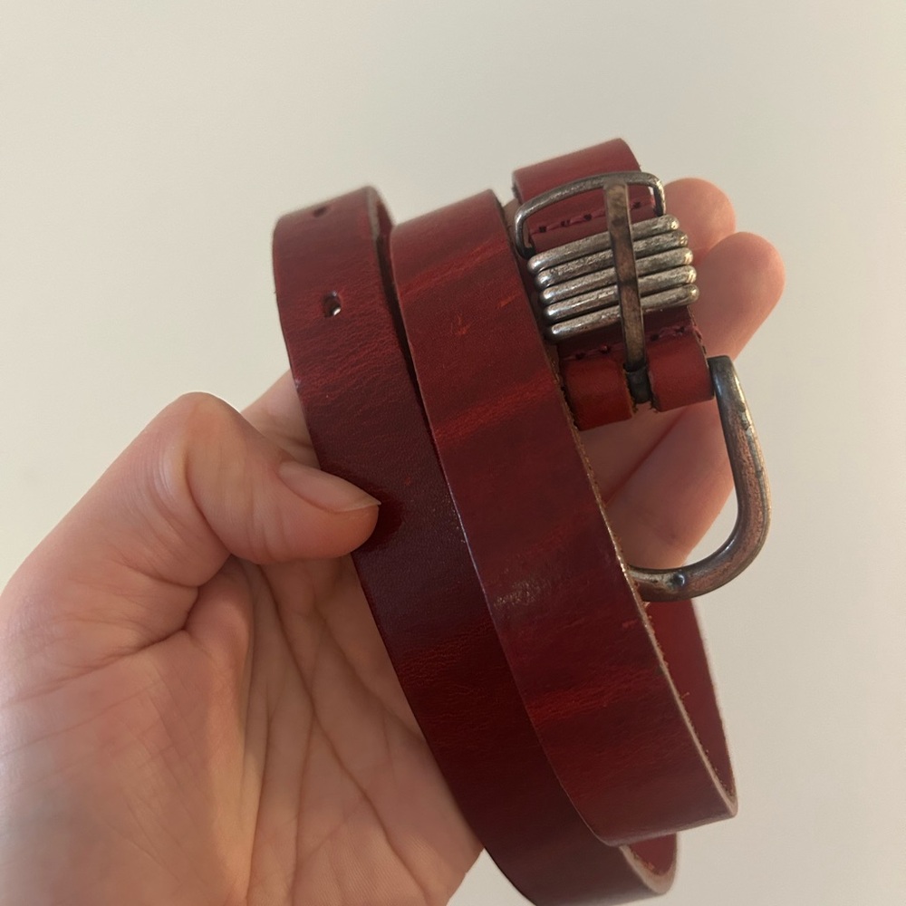 Sandwich_ leather belt with silver buckle